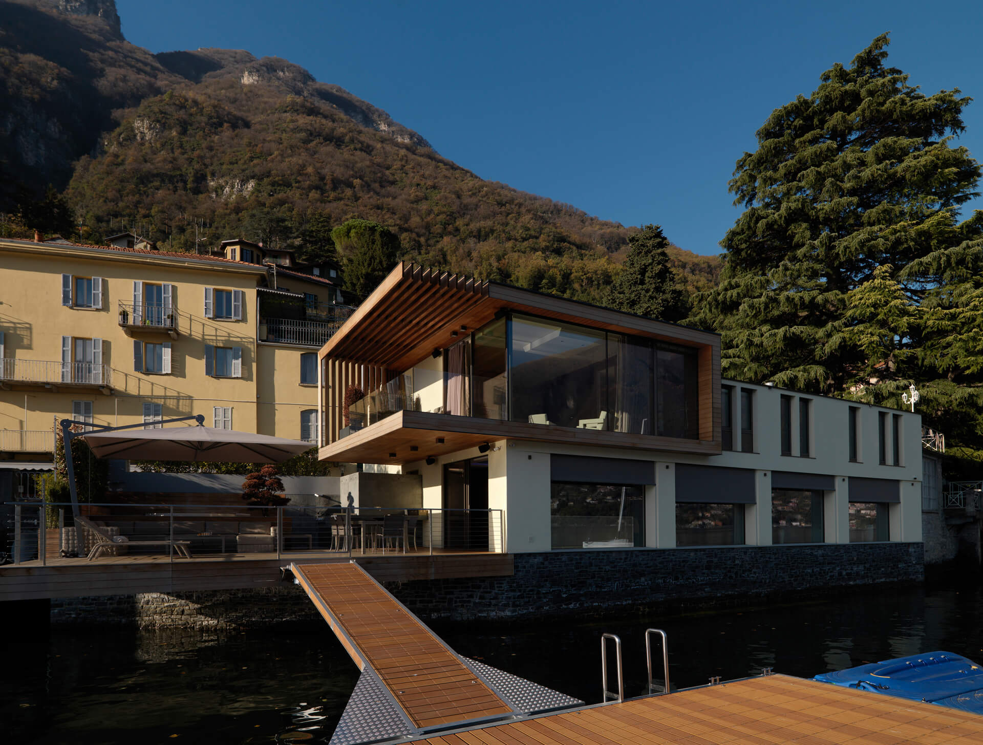 Progetto architettonico di villa sul lago di Como