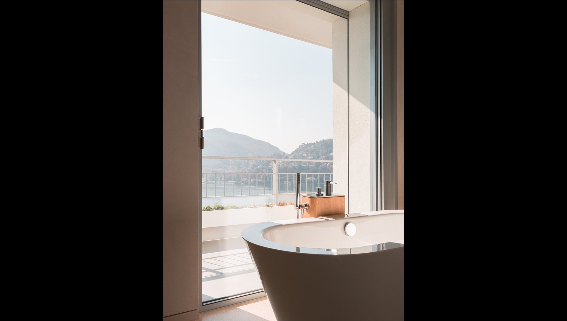 Mulattieri luxury loft minimal windows