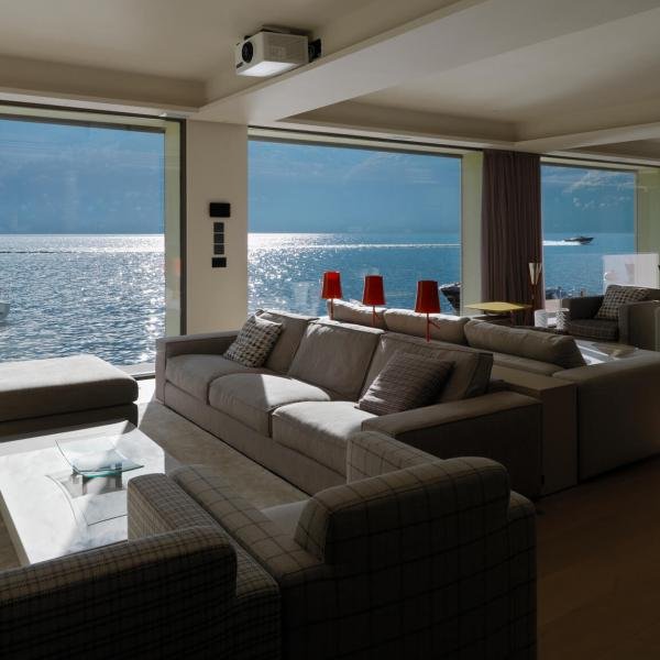 Gli infissi scorrevoli panoramici Mulattieri